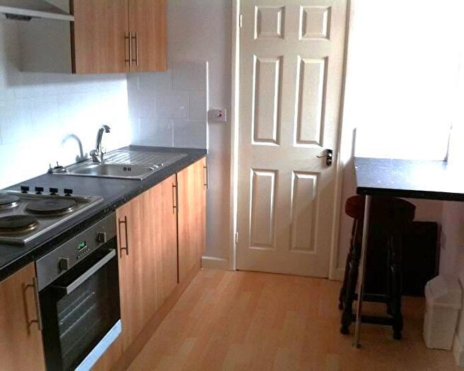 1 Bedroom Flat To Rent In Lenton Boulevard, Lenton, Nottingham, NG7