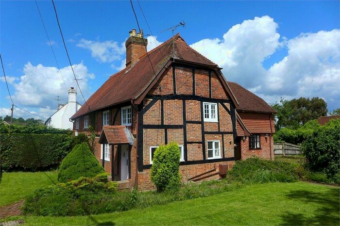 3 Bedroom Cottage To Rent In The Street, Crookham Village, Fleet, GU51