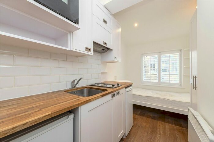 Studio To Rent In Winchester Street, London, SW1V
