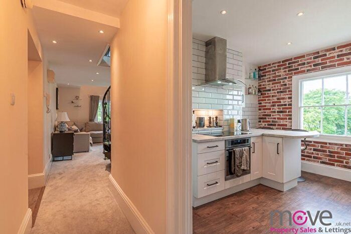 2 Bedroom Apartment To Rent In Albert Road, Cheltenham, GL52