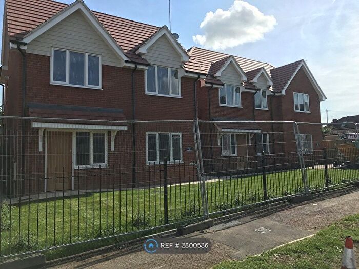 2 Bedroom Flat To Rent In Mill House, Westcliff-On-Sea, SS0
