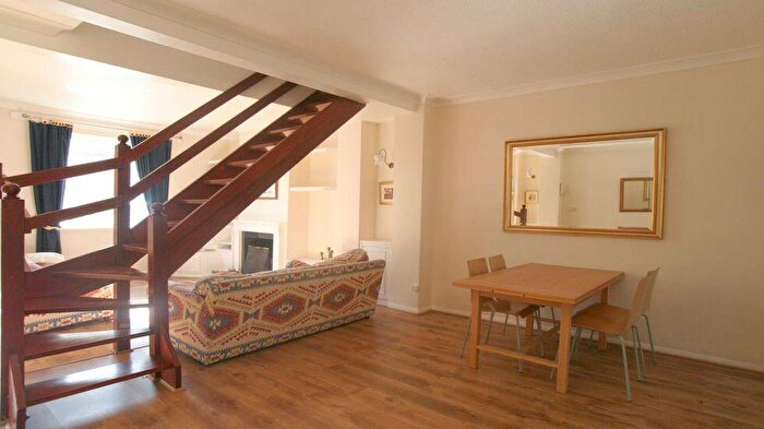 2 Bedroom Cottage To Rent In Duke Street, SL4