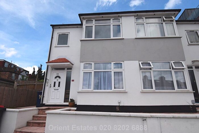 2 Bedroom Flat For Sale In Hillview, London, NW4