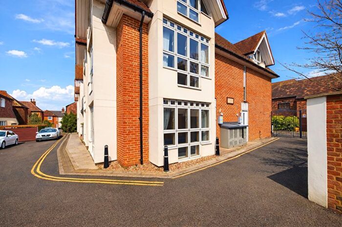 2 Bedroom Property To Rent In Adelaide Place, Canterbury, CT1