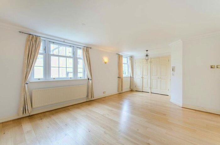 4 Bedroom Terraced House To Rent In Belmont Mews, Wimbledon Common, London, SW19