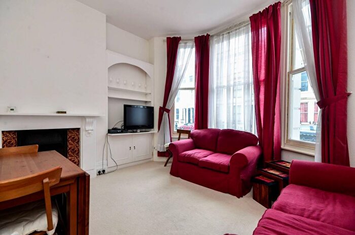 1 Bedroom Flat To Rent In Comeragh Road, Barons Court, London, W14