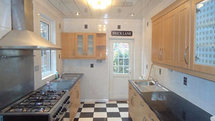 6 Bedroom House To Rent In Gotham Street, Leicester, LE2