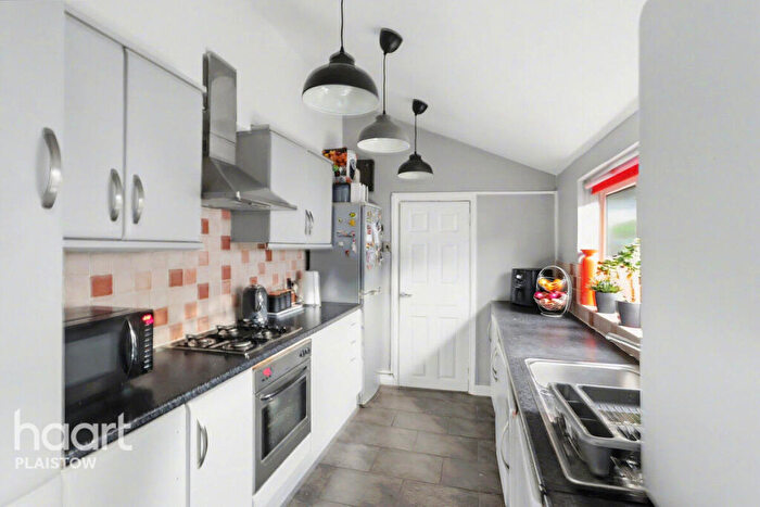 2 Bedroom Terraced House For Sale In Kingsland Road Plaistow, London, E13