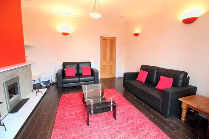 2 Bedroom Flat To Rent In Union Grove, Top Right, AB10