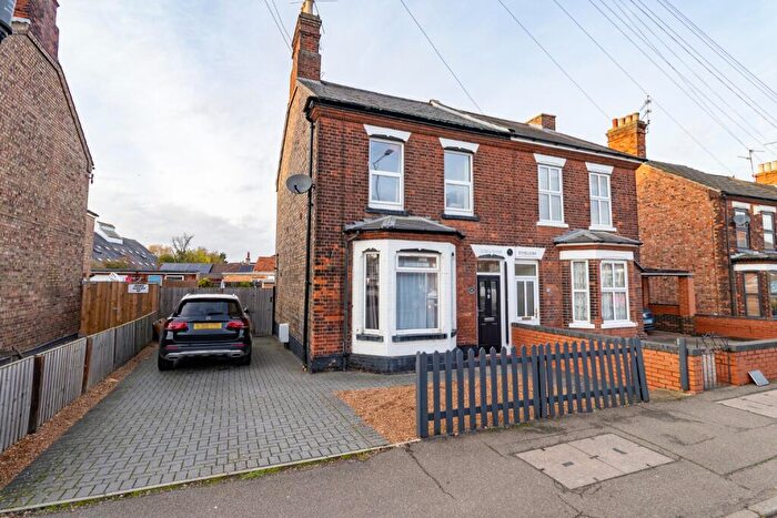 3 Bedroom Semi Detached House For Sale In Tennyson Avenue, King's Lynn, Norfolk, PE30