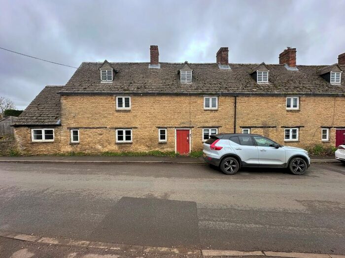 4 Bedroom Terraced House For Sale In The Row, Bletchingdon, Kidlington, Oxfordshire, OX5