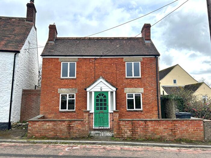 3 Bedroom Detached House To Rent In Bayford, Wincanton, BA9