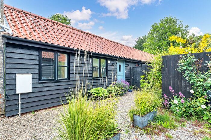 2 Bedroom Property For Sale In High Street, Bassingbourn, SG8