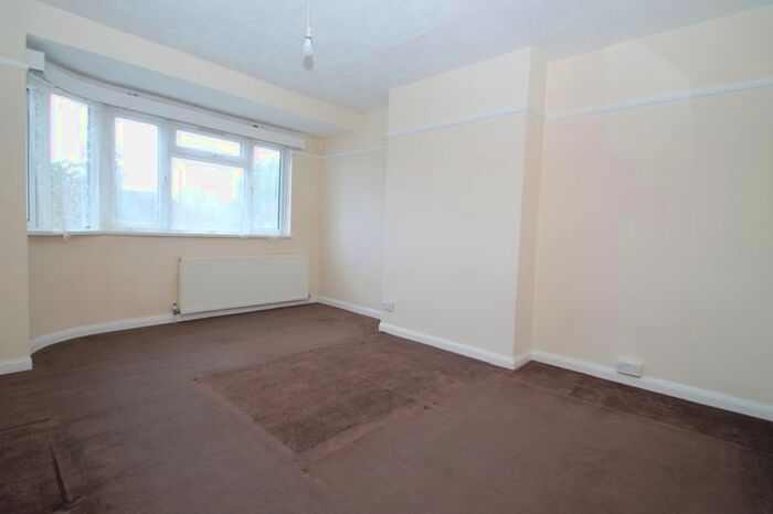 3 Bedroom Maisonette To Rent In Sudbury Croft, Sudbury, Wembley, HA0