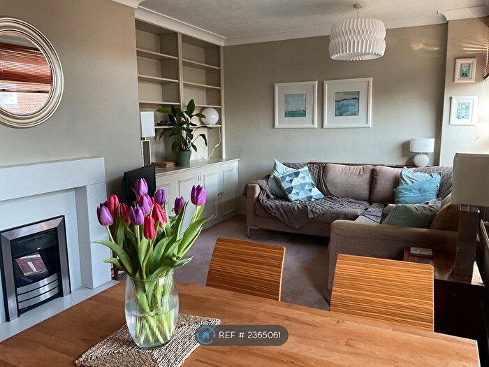 2 Bedroom Flat To Rent In Lacy Road, Putney, SW15