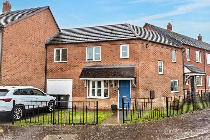 3 Bedroom Terraced House For Sale In Whitebeam Way, Nuneaton, CV10