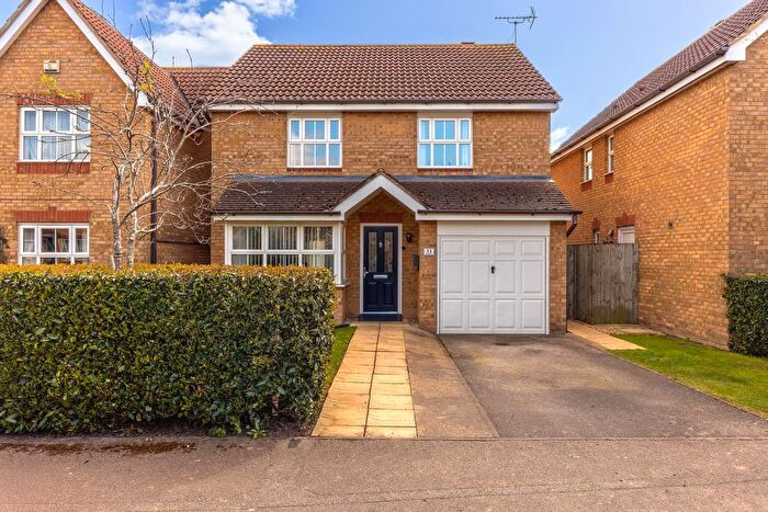 3 Bedroom Detached House For Sale In Chicksands Avenue, Monkston, Milton Keynes, MK10