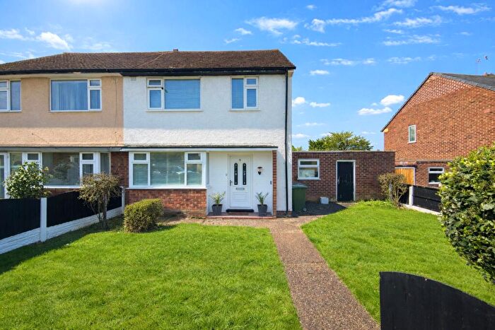 3 Bedroom Semi-Detached House For Sale In Harvest Lane, Moreton, Merseyside, CH46