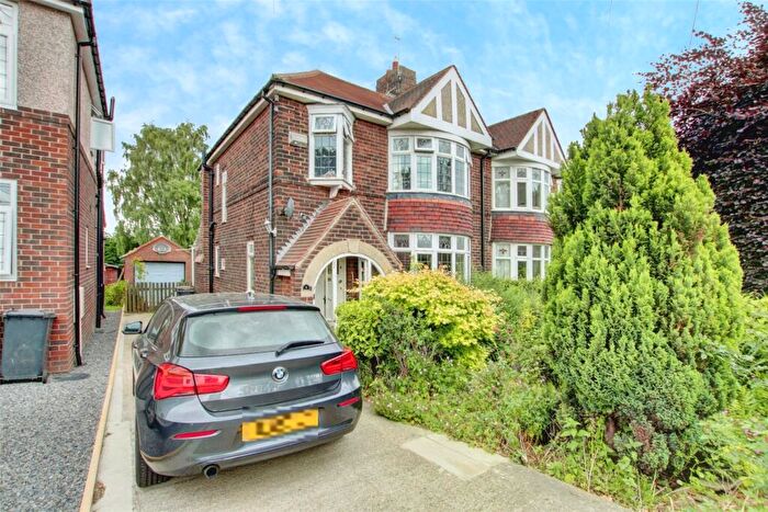 3 Bedroom Semi-Detached House For Sale In Sniperley Grove, Durham, DH1
