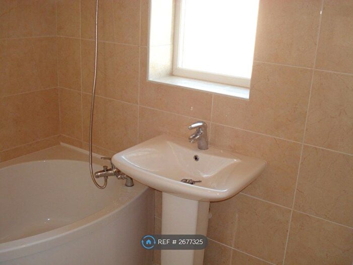 3 Bedroom Semi-detached House To Rent In Cheviot Terrace, Stanley, DH9