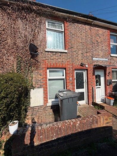 2 Bedroom Terraced House To Rent In Gordon Road, Hailsham, East Sussex, BN27