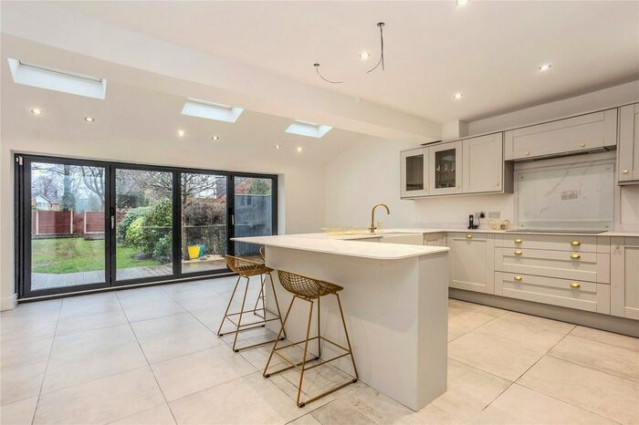 4 Bedroom Semi-Detached House To Rent In Cumber Lane, Wilmslow, Cheshire, SK9