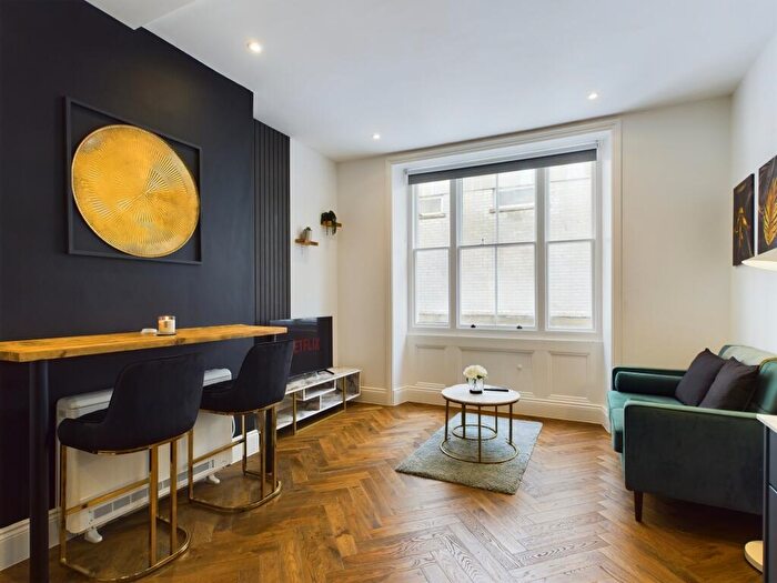 1 Bedroom Flat To Rent In Unit, Clarence House, - North Street, Brighton, BN1