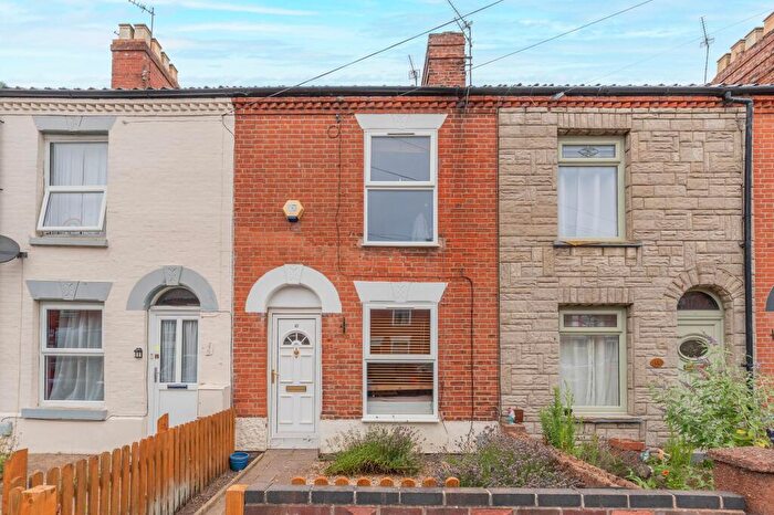 3 Bedroom Terraced House For Sale In Stacy Road, Norwich, NR3