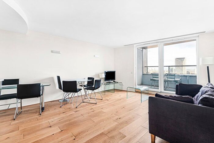 2 Bedroom Flat To Rent In Westminster Bridge Road, London, SE1