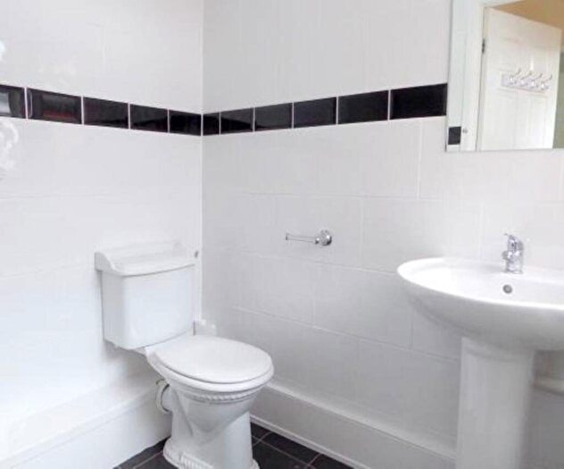 4 Bedroom House To Rent In Lottie Road, Birmingham, B29