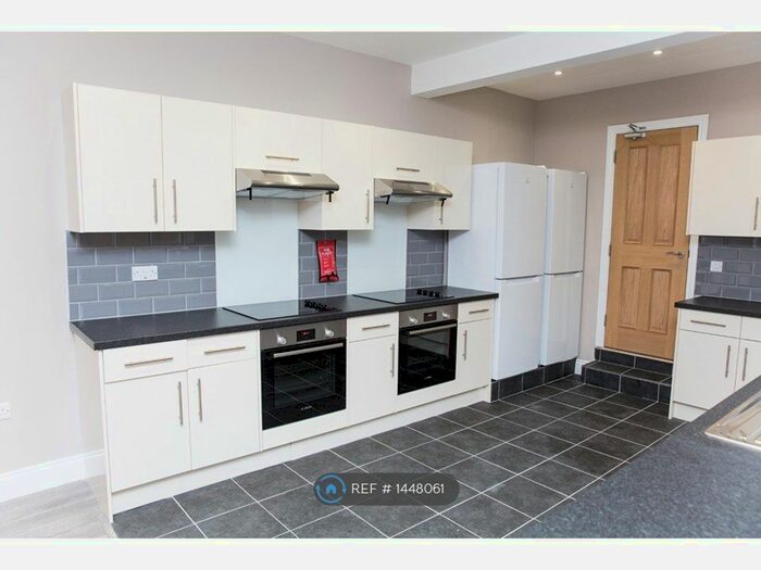 6 Bedroom Semi-Detached House To Rent In Gordon Avenue, Southampton, SO14
