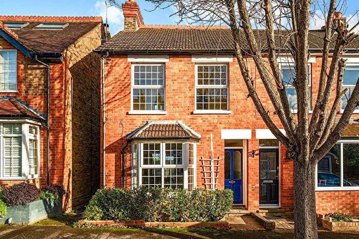 3 Bedroom Semi Detached House For Sale In Furze Road, Maidenhead, SL6