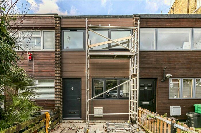 2 Bedroom Terraced House To Rent In Atney Road, Putney, SW15