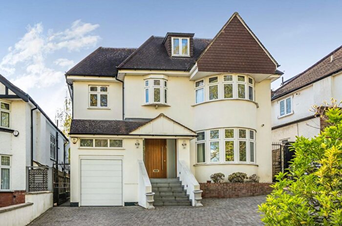 7 Bedroom Detached House For Sale In Oakleigh Avenue, Whetstone, N20