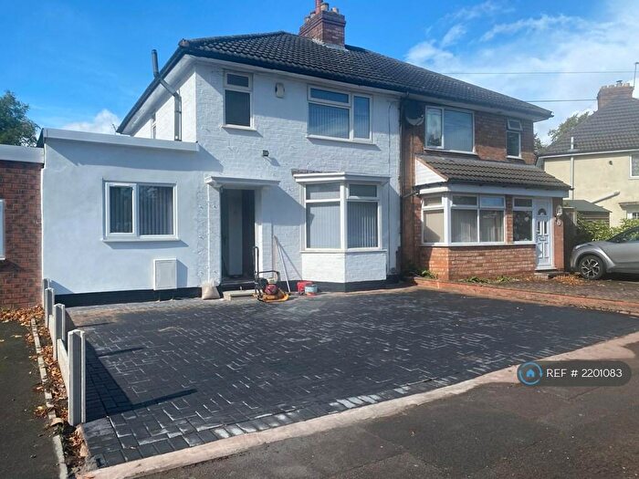 4 Bedroom Semi-Detached House To Rent In Fox Green Crescent, Birmingham, B27