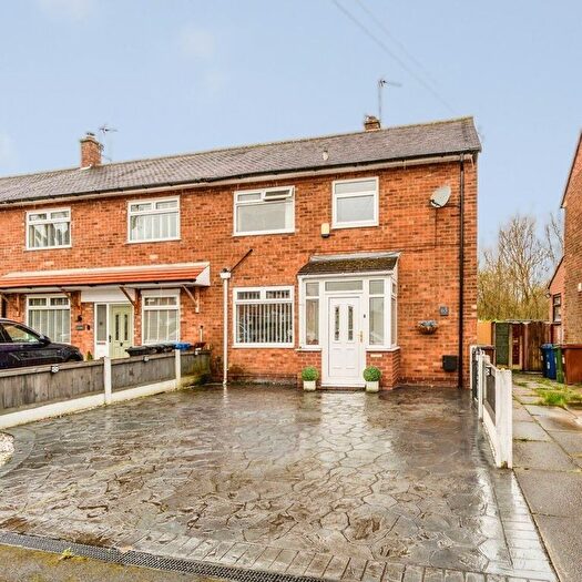 2 Bedroom End Terrace House For Sale In Rushton Drive, Bramhall, SK7