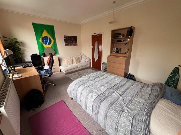 6 Bedroom Private Halls To Rent In **£pppw Excluding Bills** Arundel Street, Nottingham, NG7