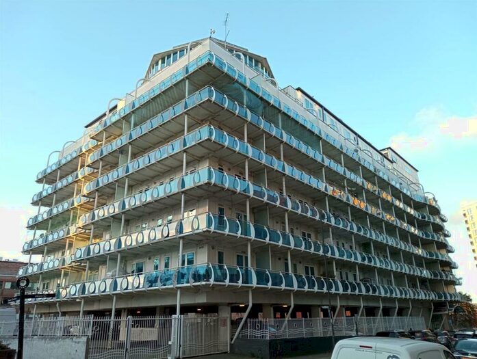 2 Bedroom Flat To Rent In Platinum House, Lyon Road, Harrow, HA1