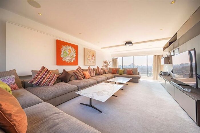 4 Bedroom Flat To Rent In Cromwell Road, South Kensington, SW7