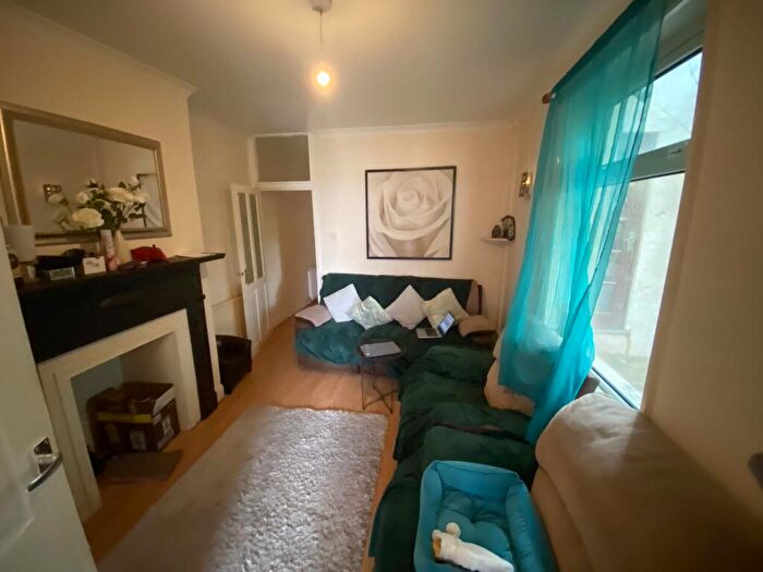 1 Bedroom Flat To Rent In Granada Road, Southsea, PO4