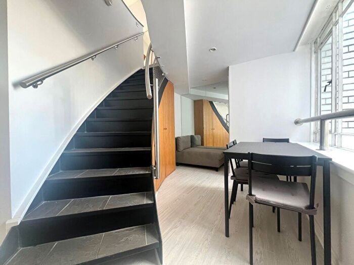 1 Bedroom Apartment To Rent In Bennetts Hill, B2