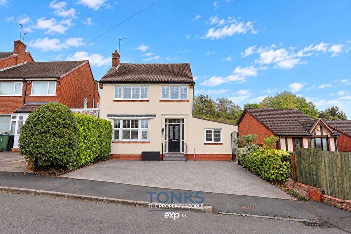 3 Bedroom Detached House For Sale In Spring Vale Road, Rowley Regis, B65