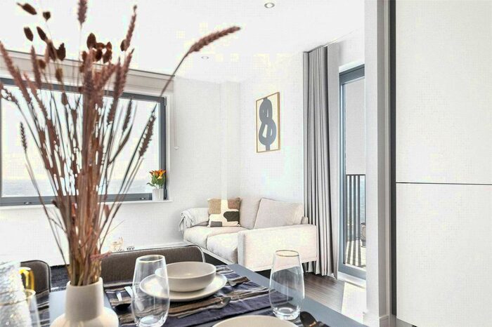 1 Bedroom Flat To Rent In Uncle Southall, Merrick Road, Southall, UB2