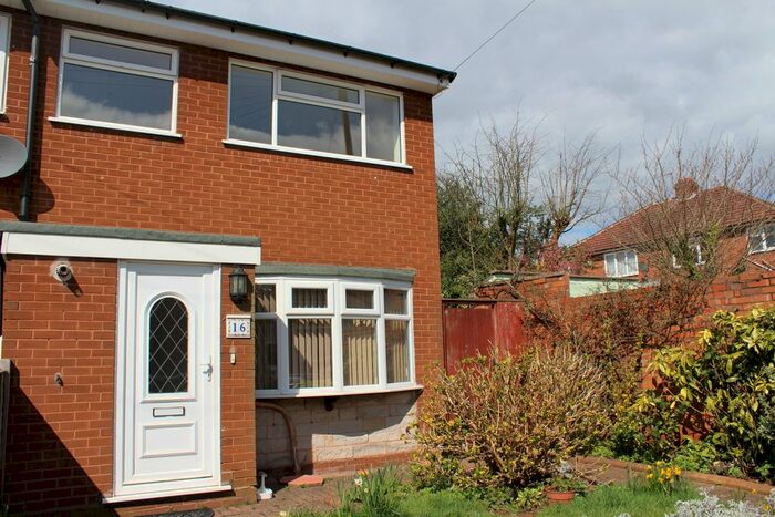 3 Bedroom Semi-Detached House To Rent In Rednall Drive, Four Oaks, Sutton Coldfield, B75