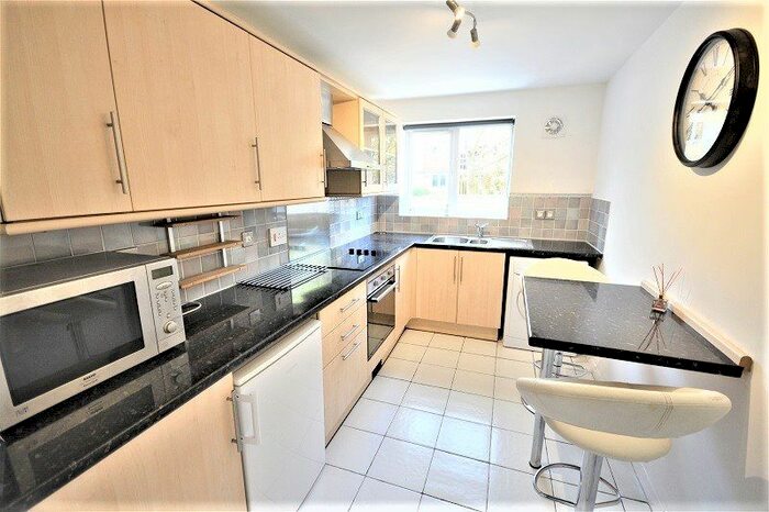 2 Bedroom Flat To Rent In Highmoor, Maritime Quarter, Swansea, SA1