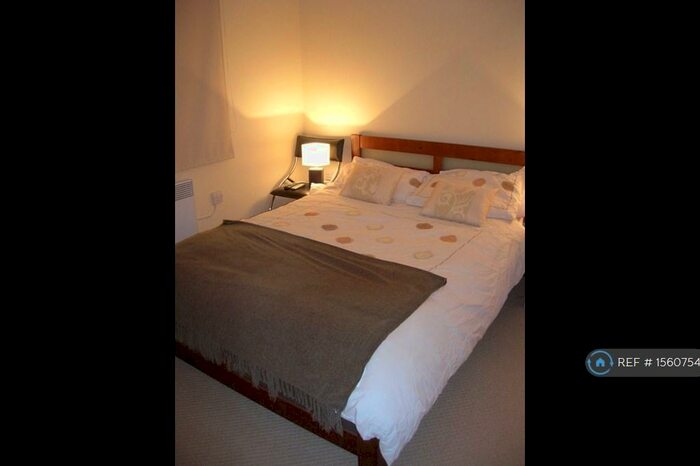 1 Bedroom Flat To Rent In Central Garden, Liverpool, L1