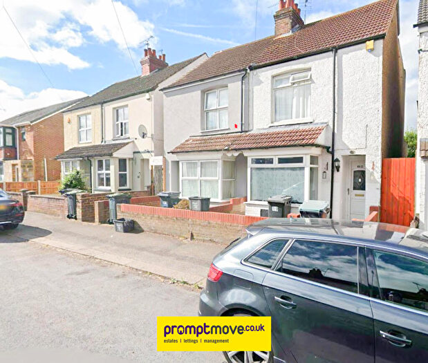 3 Bedroom Terraced House To Rent In Letchworth Road Luton, LU3