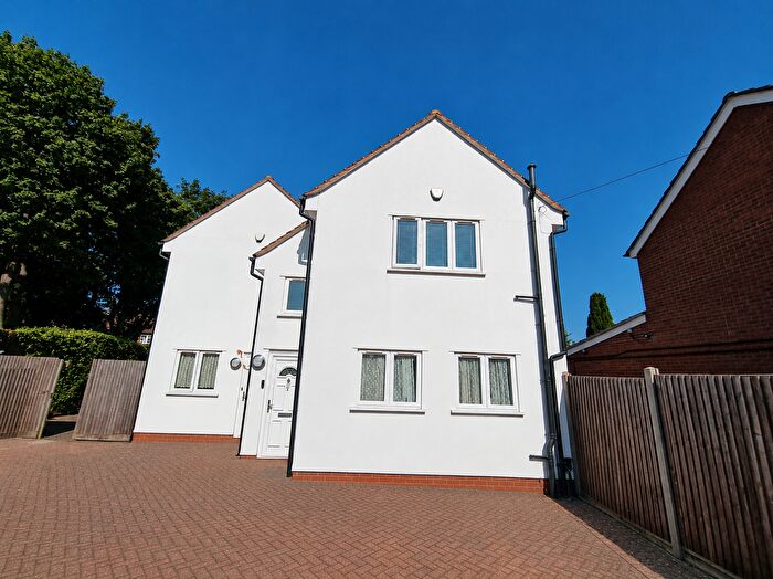 2 Bedroom Flat For Sale In Avondale Road, Harrow, HA3