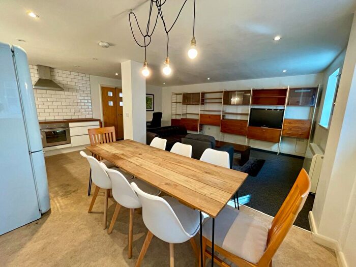 2 Bedroom Apartment To Rent In Building, New Market Street, Birmingham, B3