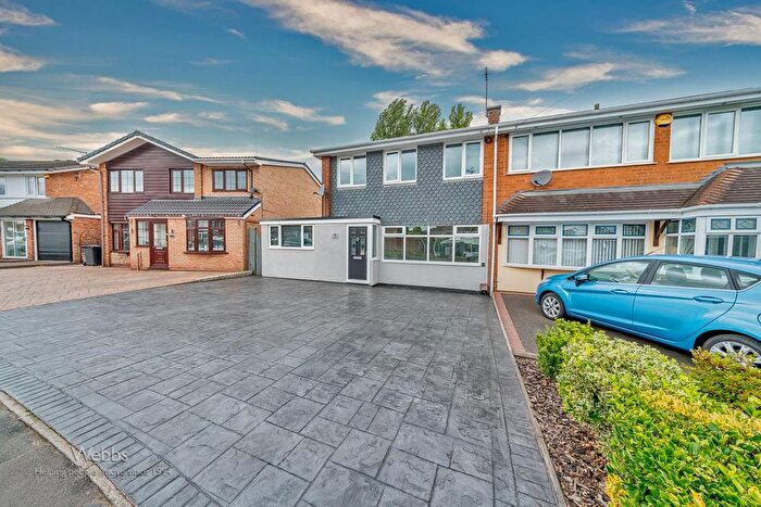 3 Bedroom Semi-Detached House To Rent In Lingfield Drive, Great Wyrley, Walsall, WS6